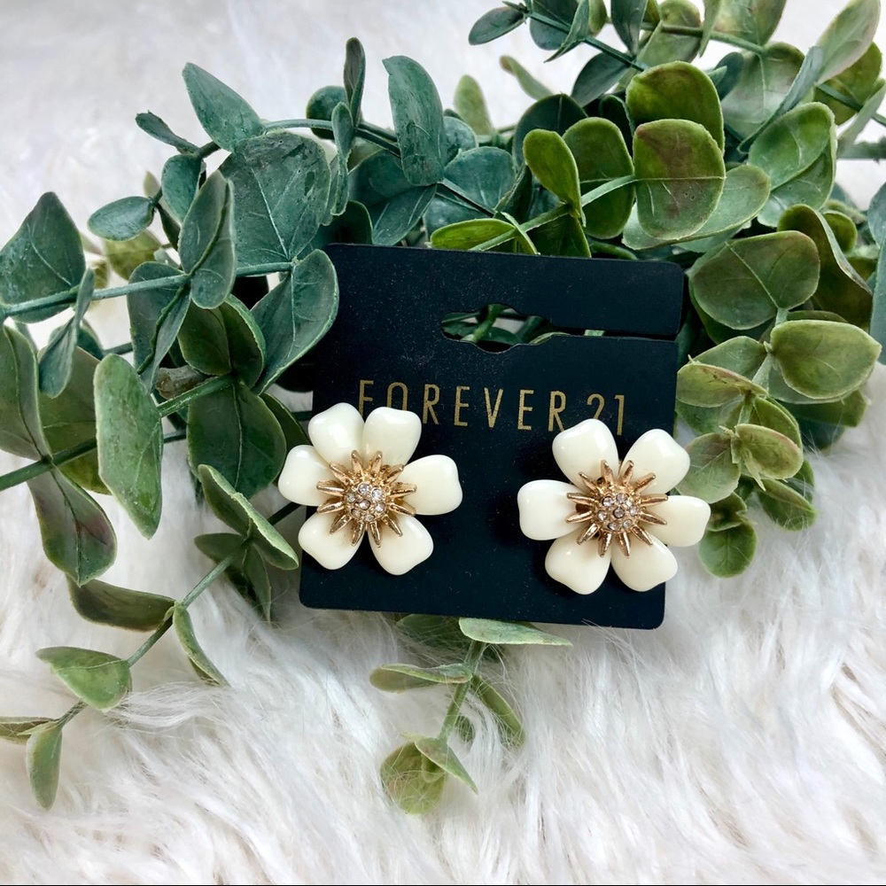 🦊 NWT Forever 21 Earrings